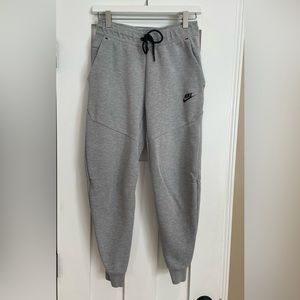 Nike Tech Fleece joggers. Grey/black. Good condition.